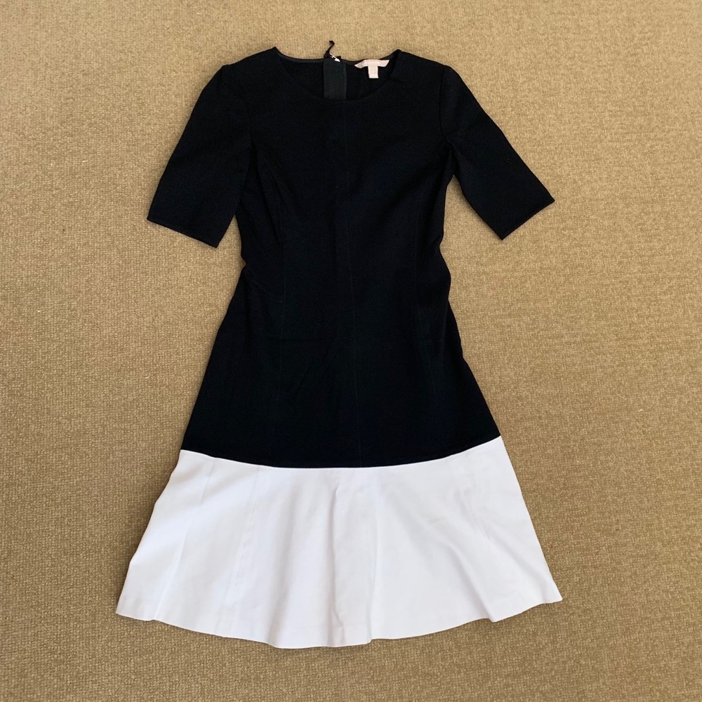 Awesome two tone fit & flare Banana Republic dress